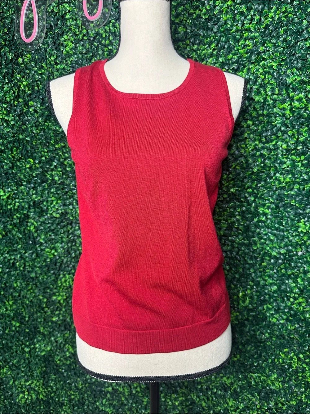 August Silk Silk Blend Knit Shell Tank Cranberry Red Burgundy PM